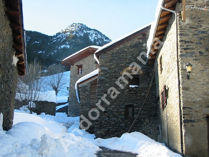 Les petites rues du village de Llorts (Ordino - Andorre)